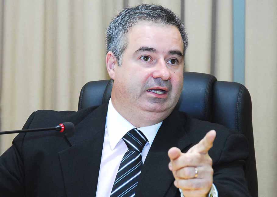 Vereador André Marques solicita informações quanto aos valores arrecadados com o Estacionamento Rotativo 