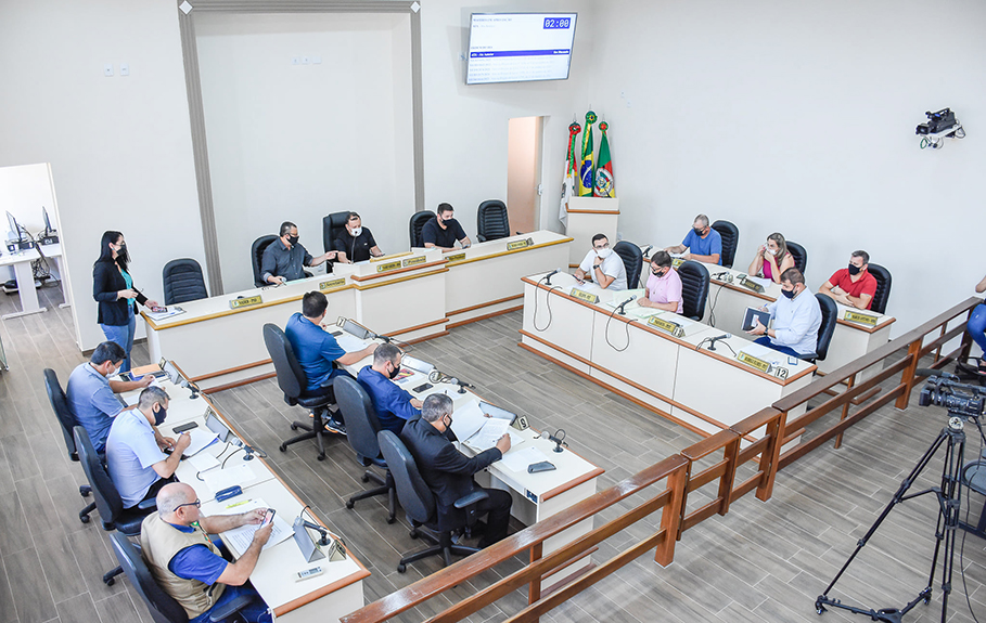 LEGISLATIVO CRIA DUAS NOVAS COMISSÕES VOLTADAS À LICITAÇÃO E DESPOLUIÇÃO