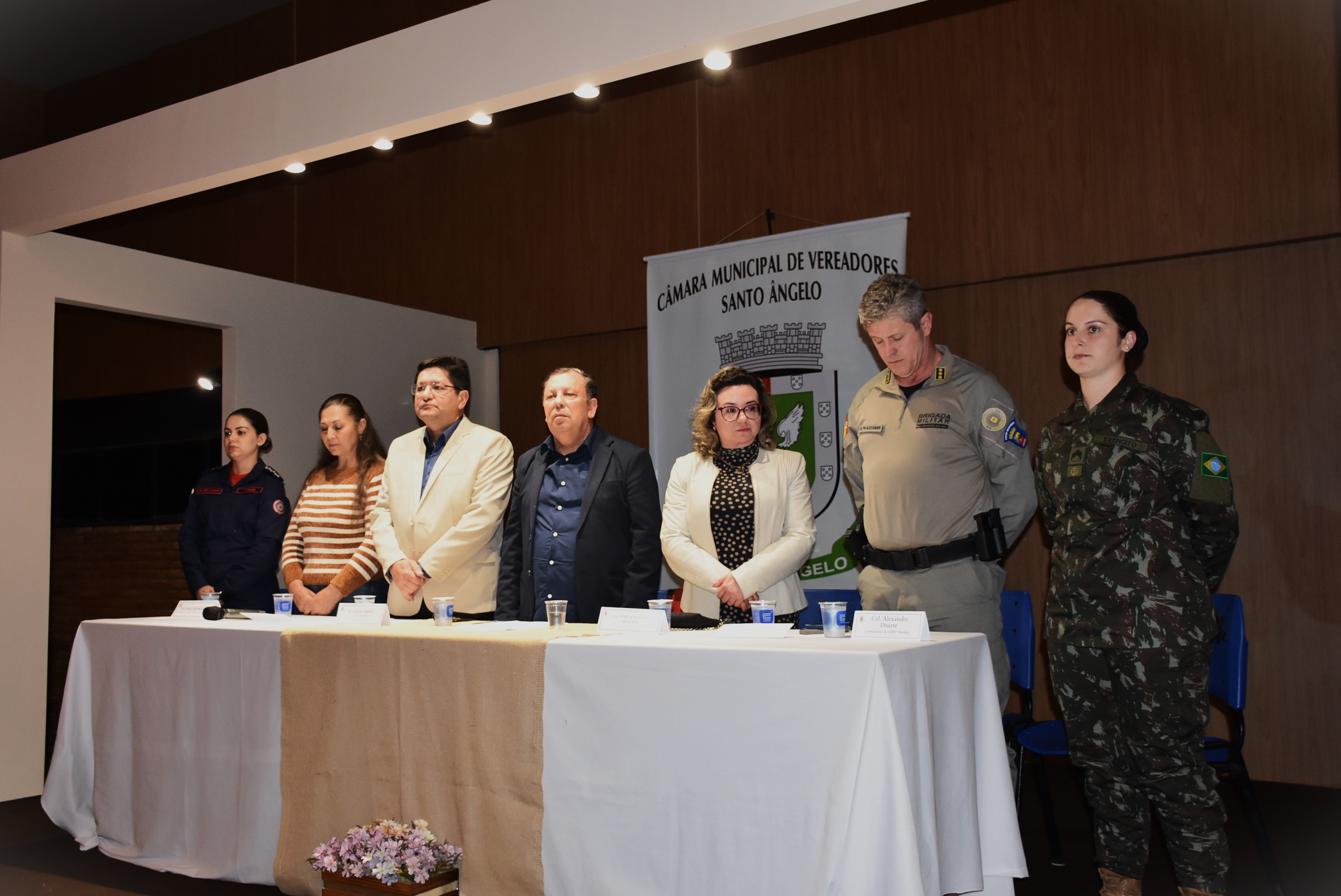 Sessão Solene da Câmara de Vereadores homenageia agricultores durante a Semana da Agricultura Familiar