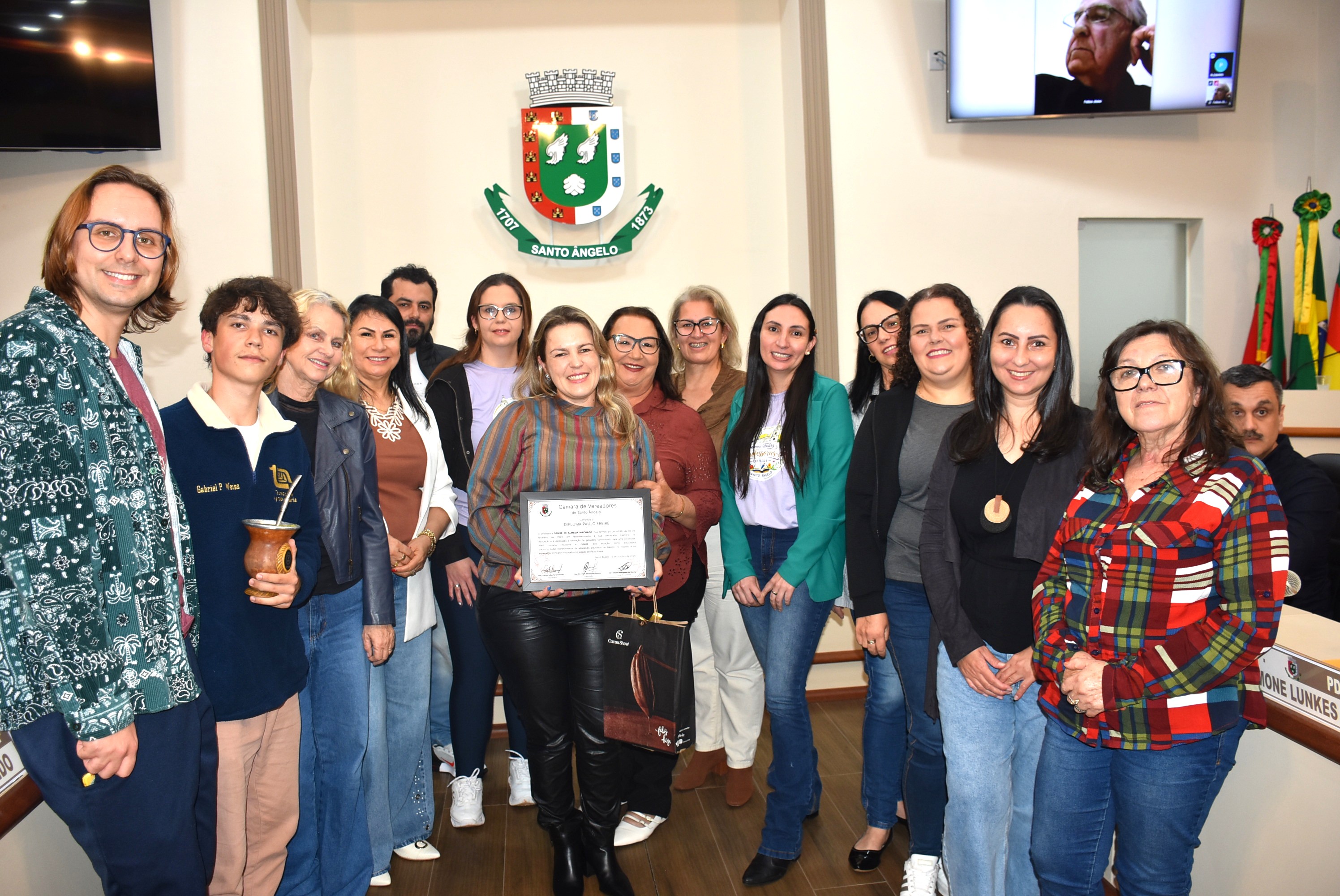 Câmara de Santo Ângelo realiza sessão solene em homenagem ao Dia do Professor
