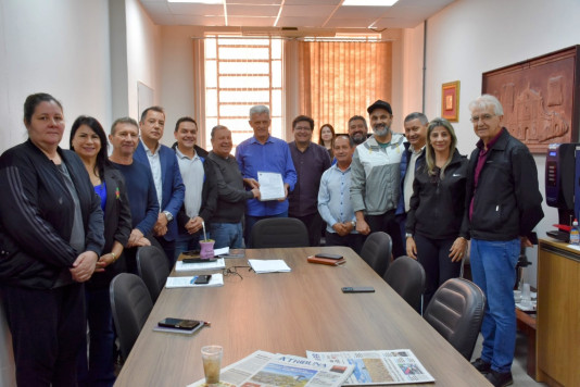 Imagem Destaque Prefeito apresenta proposta de construção do novo Centro Administrativo aos vereadores