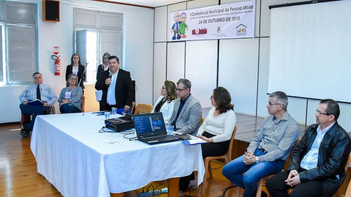 Legislativo presente na abertura da Semana Municipal do Idoso