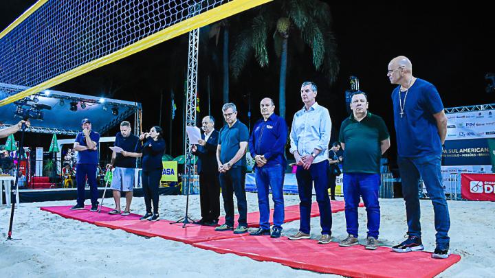 Poder Legislativo de Santo &Acirc;ngelo prestigia a abertura da Copa Sul-Americana de V&ocirc;lei de Praia