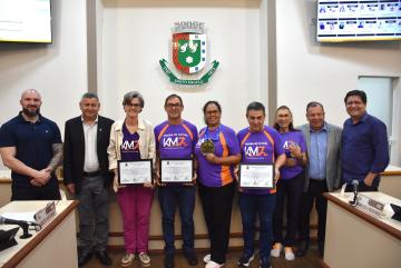 Sess&atilde;o especial marca homenagem &agrave; KM7 Assessoria Esportiva e Turismo