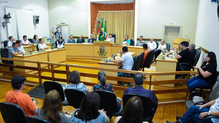 Sess&atilde;o Especial entrega homenagens do Programa Selo Pela Vida